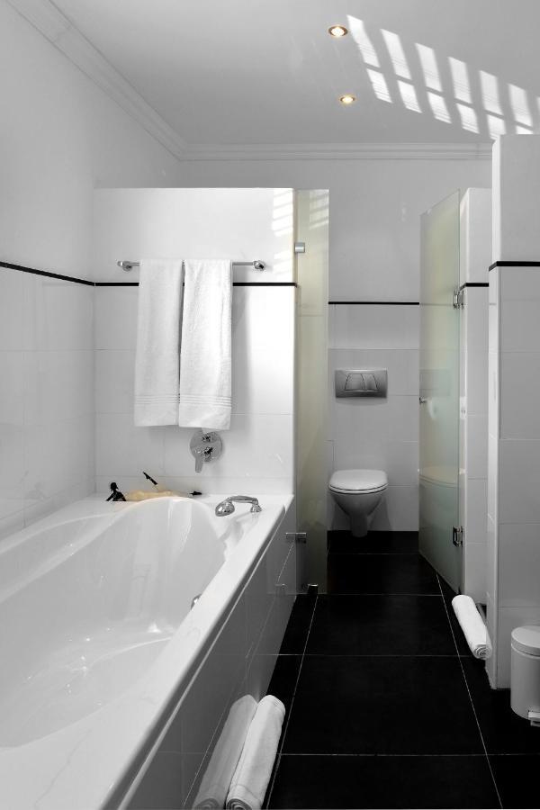 Plumwood Boutique Hotel By The Living Journey Collection Franschhoek Dış mekan fotoğraf